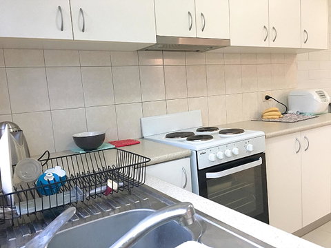 Cozy Room For A Great Stay In Darwin - Excellent Location - Accommodation Coffs Harbour 1