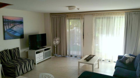 Nelson Bay Breeze - Accommodation Coffs Harbour 7