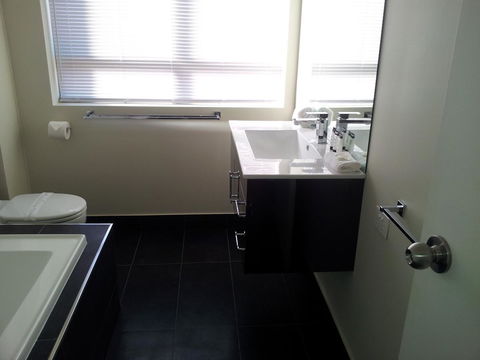 Nelson Bay Breeze - Accommodation Coffs Harbour 20