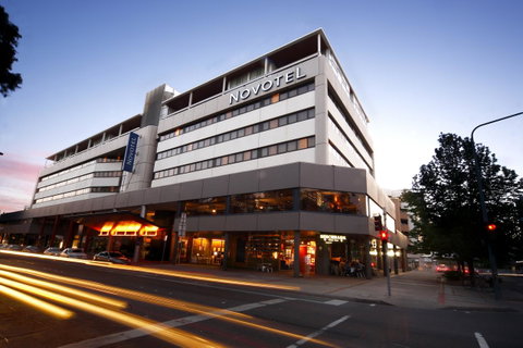 Novotel Canberra - Accommodation Coffs Harbour 6