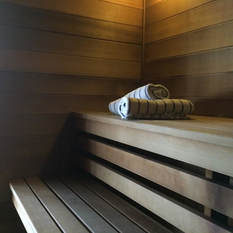 Novotel Canberra - Accommodation Coffs Harbour 9