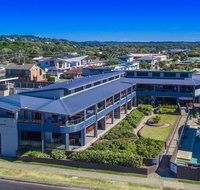 Lennox Holiday Apartments - Accommodation Coffs Harbour
