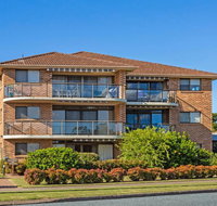 Braemar 5 - On The Lake - Accommodation Coffs Harbour