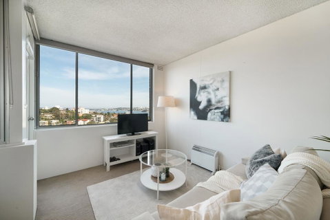Bright And Sunny Studio Apartment - Accommodation Coffs Harbour 1