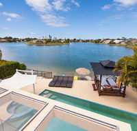 Broadbeach Waterfront Holiday House - Accommodation Coffs Harbour