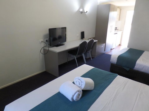 Burke & Wills Mt Isa - Accommodation Coffs Harbour 1