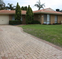 Canal Time Home Mandurah - Accommodation Coffs Harbour