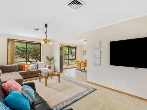 CAPEL Family Home, Large Yard, Close To Beach - Accommodation Coffs Harbour 3