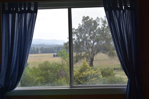 Capertee Valley Farmstays: Glenbrook Cottage - Accommodation Coffs Harbour 2
