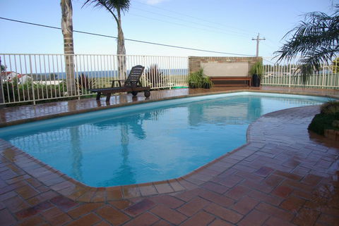 Captain's Quarters Bermagui - Accommodation Coffs Harbour 3