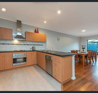 Cardiff St House - Accommodation Coffs Harbour