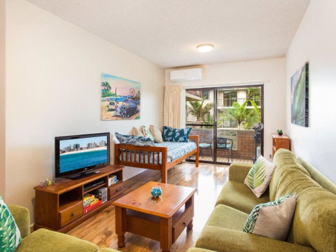 Carinya Gardens 6 - Accommodation Coffs Harbour 0