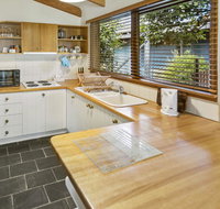 Cedar Cottage - Close to water and pet friendly - Accommodation Coffs Harbour