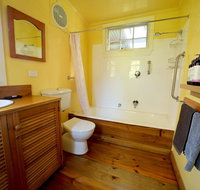 Cherry Plum Cottages - Accommodation Coffs Harbour