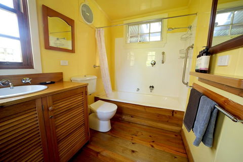 Cherry Plum Cottages - Accommodation Coffs Harbour 0