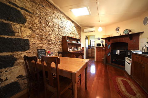 Cherry Plum Cottages - Accommodation Coffs Harbour 2