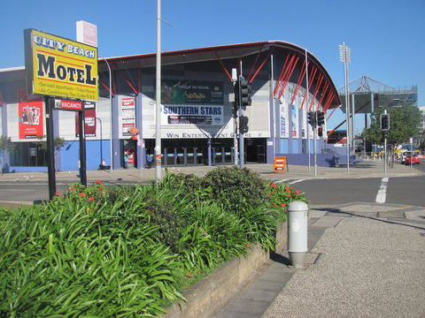 City Beach Motel - Accommodation Coffs Harbour 2