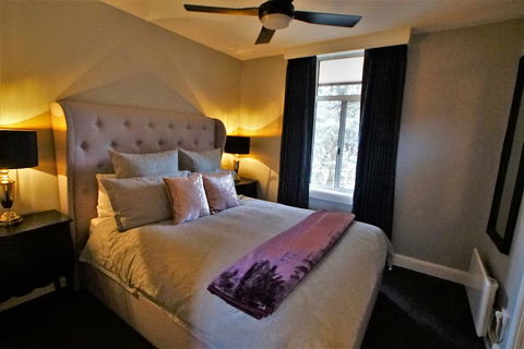 City Life Apartment-full Kitchen & Separate Bedroom - Accommodation Coffs Harbour 3