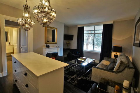 City Life Apartment-full Kitchen & Separate Bedroom - Accommodation Coffs Harbour 0