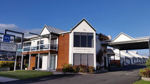 Coastal Motel - Accommodation Coffs Harbour 0