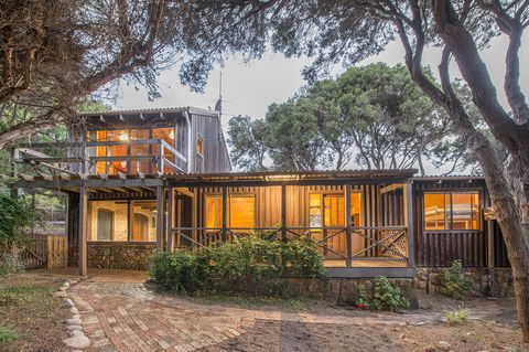 Coleys Beach House Yallingup - Accommodation Coffs Harbour 2