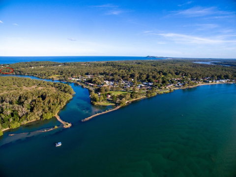 COLMER HOUSE At Dunbogan - Accommodation Coffs Harbour 0