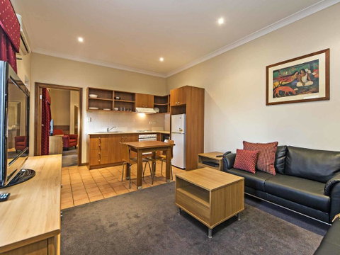 Comfort Inn & Suites Sombrero - Accommodation Coffs Harbour 2