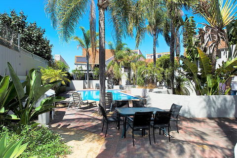 Como Mezzanine Retreat - Accommodation Coffs Harbour 2