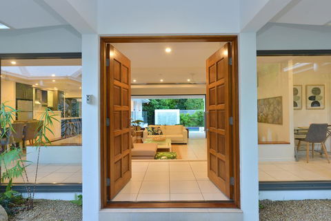 Concha Marina - Accommodation Coffs Harbour 2