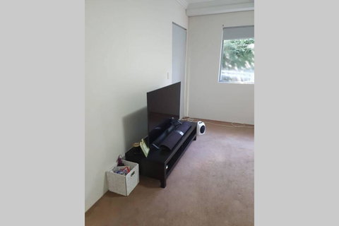 Convenient One Bedroom Apartment Close To City - Accommodation Coffs Harbour 1