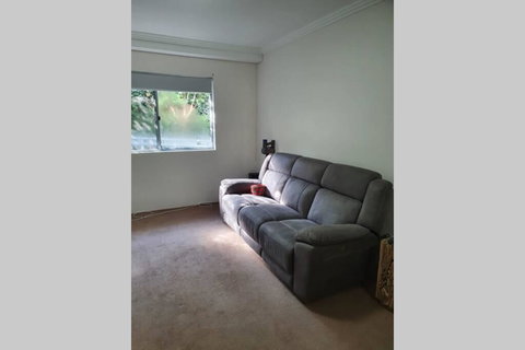 Convenient One Bedroom Apartment Close To City - Accommodation Coffs Harbour 3