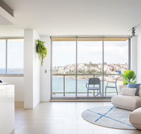 Coogee Beach Designer Penthouse with Parking - Accommodation Coffs Harbour
