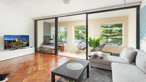 Coogee Beach Pad - Accommodation Coffs Harbour 0