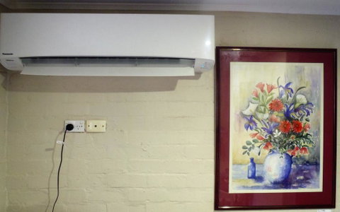 Cosy Apartment Accommodation In Hobart, New Town. - Accommodation Coffs Harbour 2