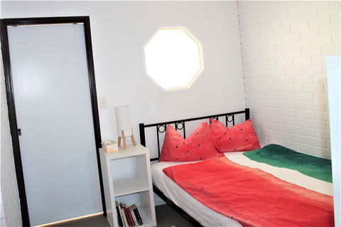 Cozy And Cute Comfort Stay Close To University (Female Only) - Accommodation Coffs Harbour 0