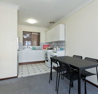 Cozy South Perth Unit next to Perth Zoo - Accommodation Coffs Harbour