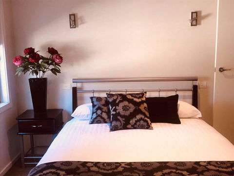 Creekside Apartment - Accommodation Coffs Harbour 0