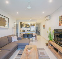 Crocs on Cavenagh - Accommodation Coffs Harbour