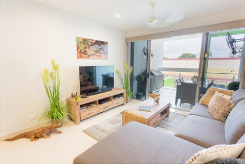 Crocs On Cavenagh - Accommodation Coffs Harbour 1