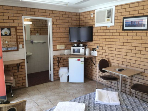 Cross Roads Motel - Accommodation Coffs Harbour 2