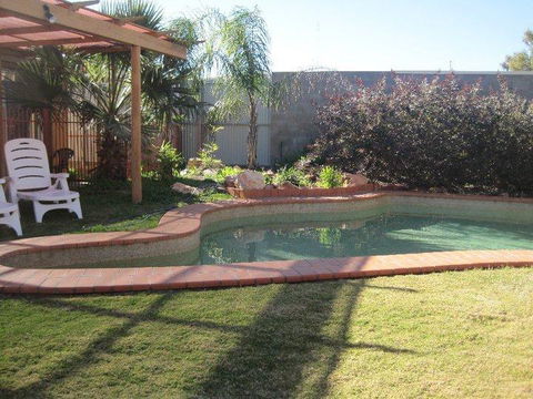 Desert Rose Inn Alice Springs - Accommodation Coffs Harbour 2