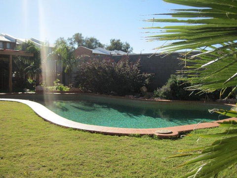 Desert Rose Inn Alice Springs - Accommodation Coffs Harbour 1