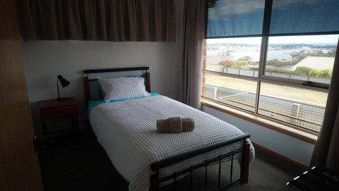 DevonPORT VIEWS!!! - Accommodation Coffs Harbour 2