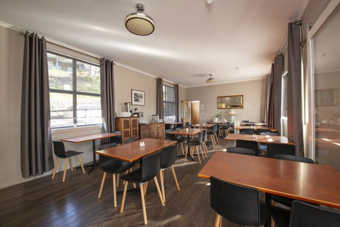 Diana Alpine Lodge - Accommodation Coffs Harbour 2