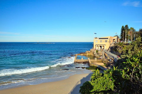 Dive Hotel - Accommodation Coffs Harbour 0