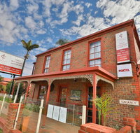 Early Australian Motor Inn - Accommodation Coffs Harbour