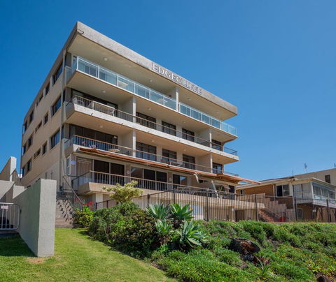 Edgecliffe Unit 4, 4 Esplanade Kings Beach - Accommodation Coffs Harbour 0