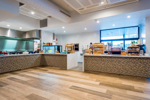 Elite Gold Coast - Accommodation Coffs Harbour 2