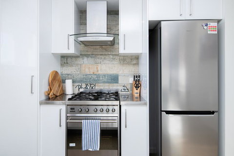 Endsleigh II - Cosy 2 Bedroom Villa, Free Wifi, Near CBD - Accommodation Coffs Harbour 3