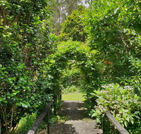 English Gardens - Garden Cottage - Accommodation Coffs Harbour
